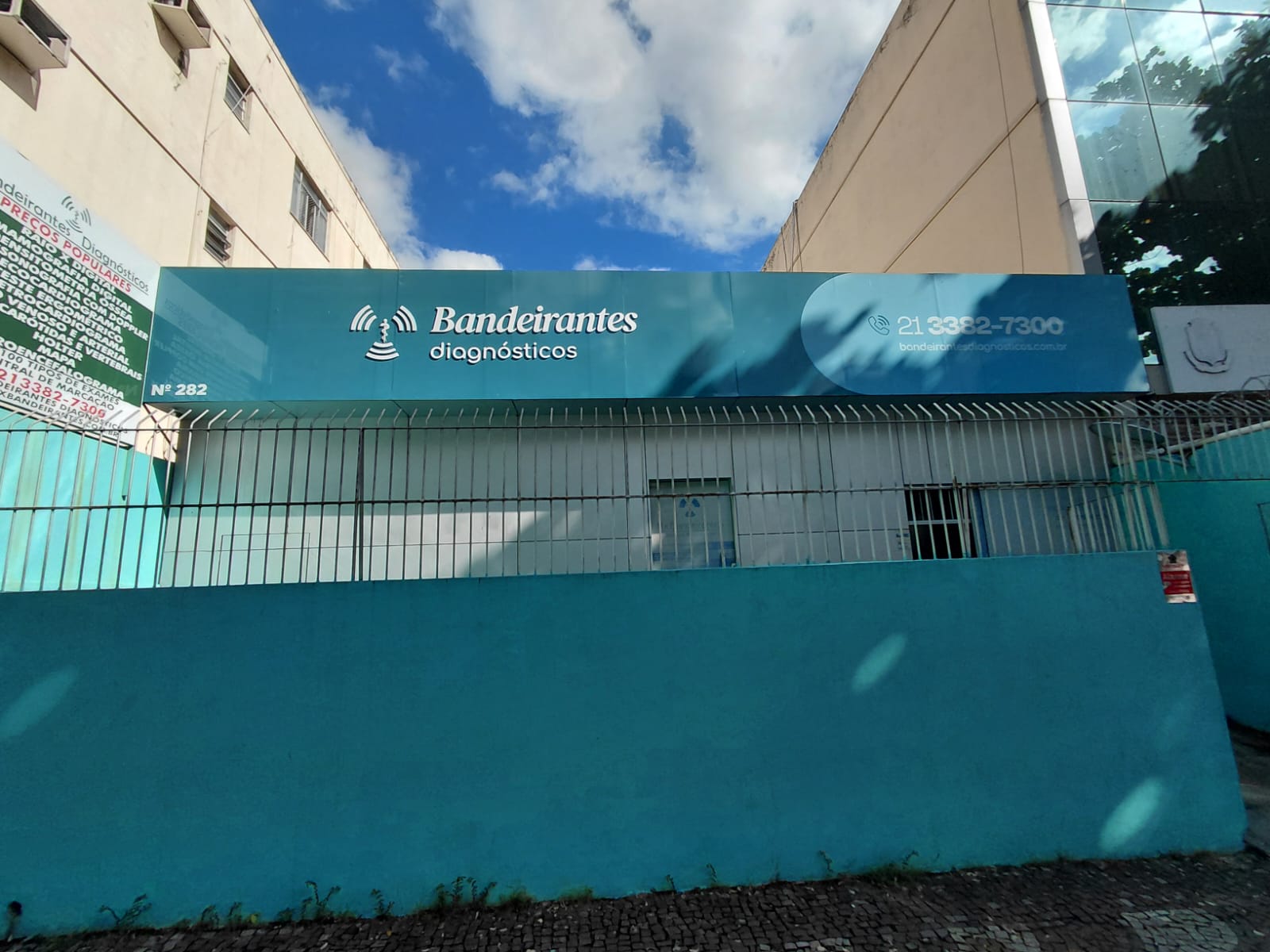 Fachada da unidade Bandeirantes Bangu
